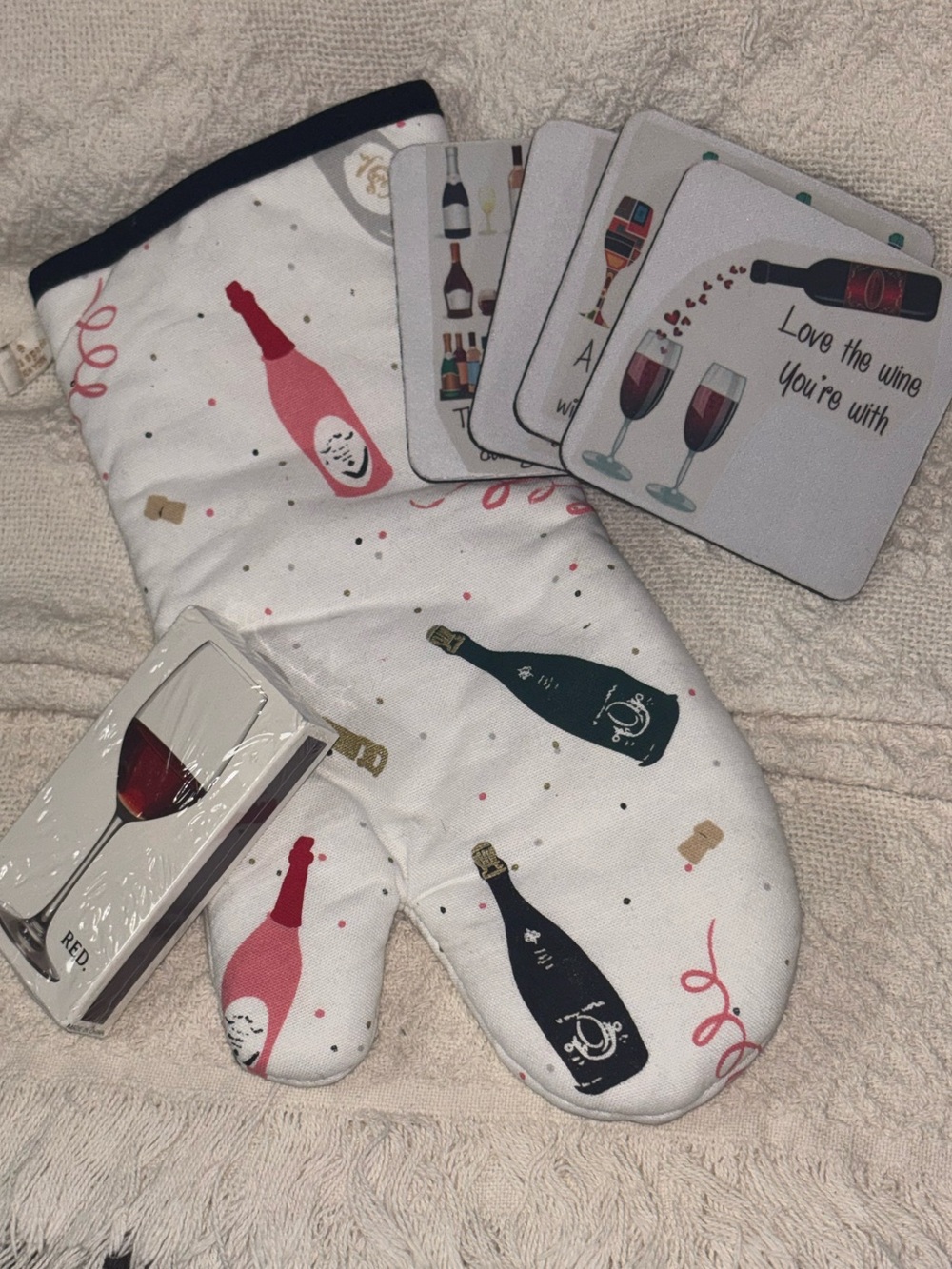 kate spade Champagne Bottle Oven mitt with coaster set